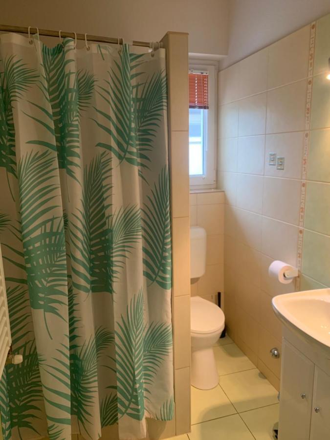 Gabor Aron Apartment Hajduszoboszlo Bagian luar foto