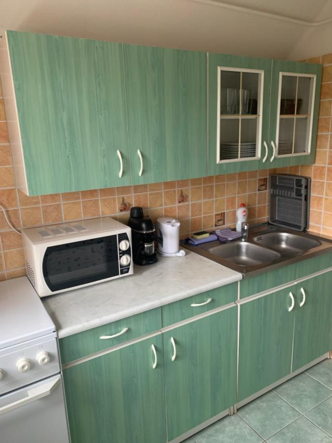 Gabor Aron Apartment Hajduszoboszlo Bagian luar foto