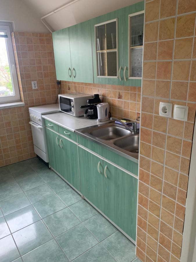 Gabor Aron Apartment Hajduszoboszlo Bagian luar foto